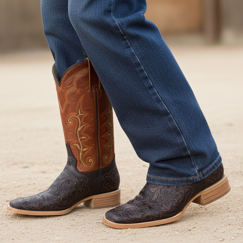 Load image into Gallery viewer, 1190 - RockinLeather Men's Stamped Cowhide Leather Boot
